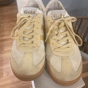 Gola Cream and Gold Casual Sneakers